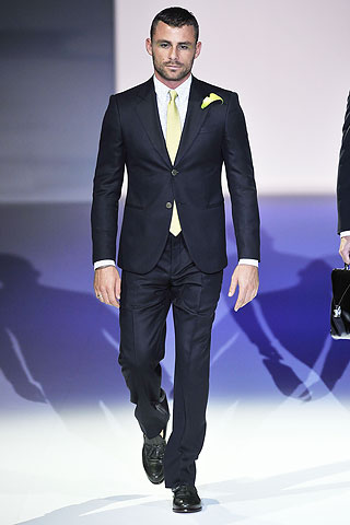 Giorgio Armani / - 2011